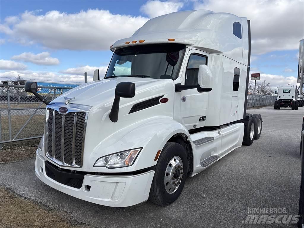 Peterbilt 579 Naudoti vilkikai