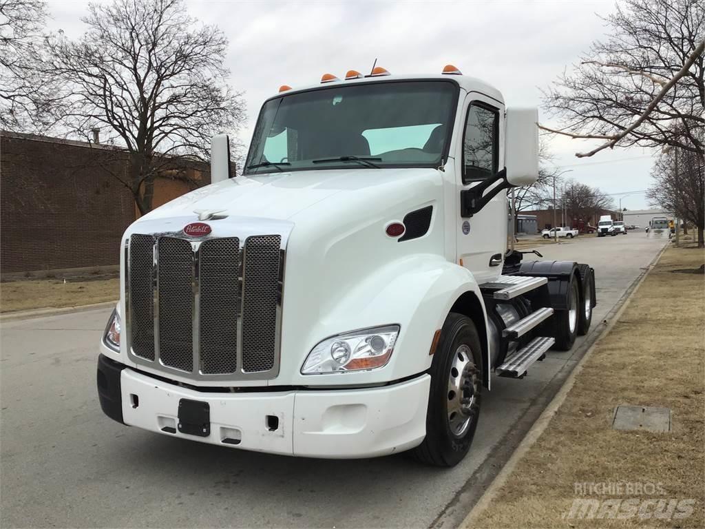 Peterbilt 579 Naudoti vilkikai