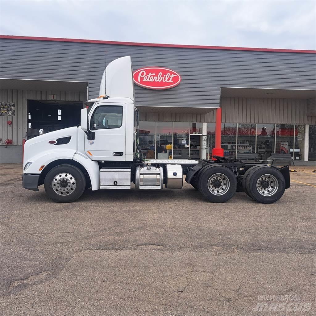 Peterbilt 579 Naudoti vilkikai