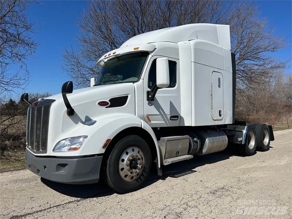 Peterbilt 579 Naudoti vilkikai