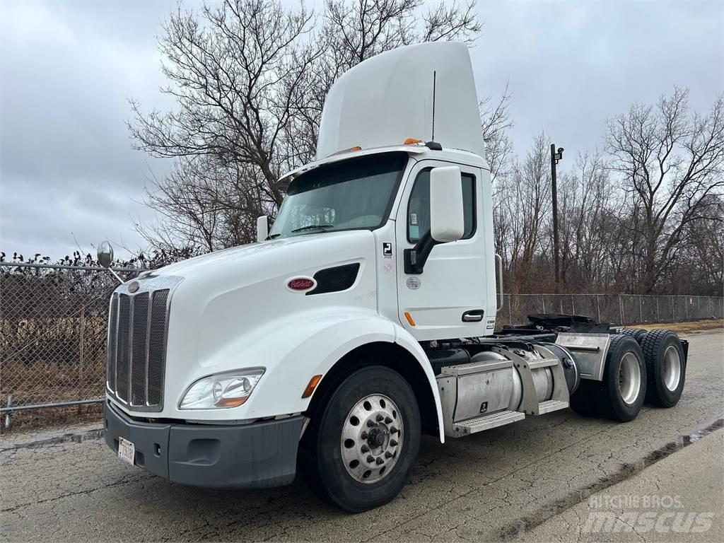 Peterbilt 579 Naudoti vilkikai