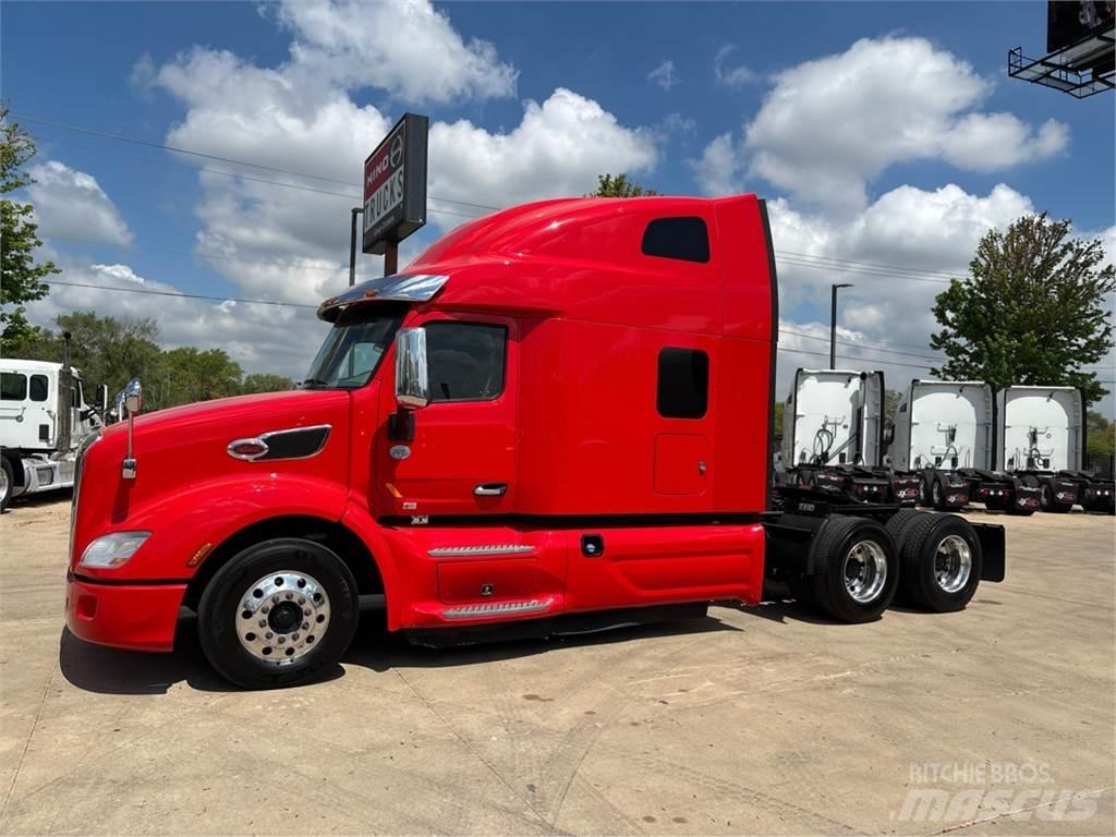 Peterbilt 579 Naudoti vilkikai