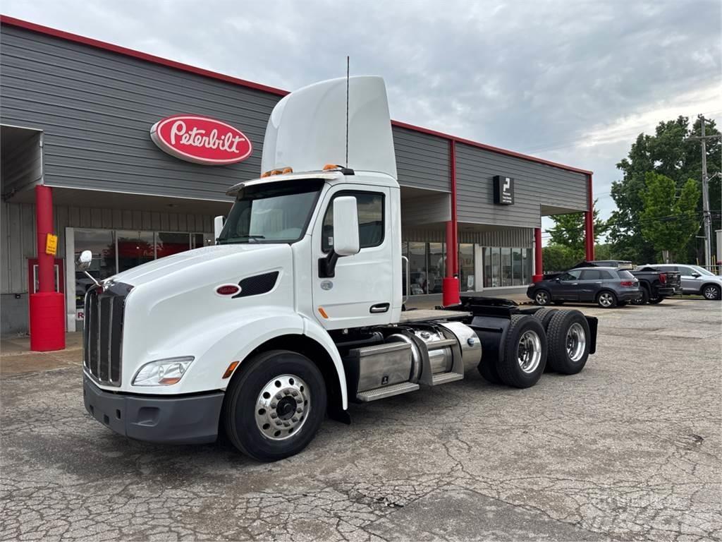 Peterbilt 579 Naudoti vilkikai