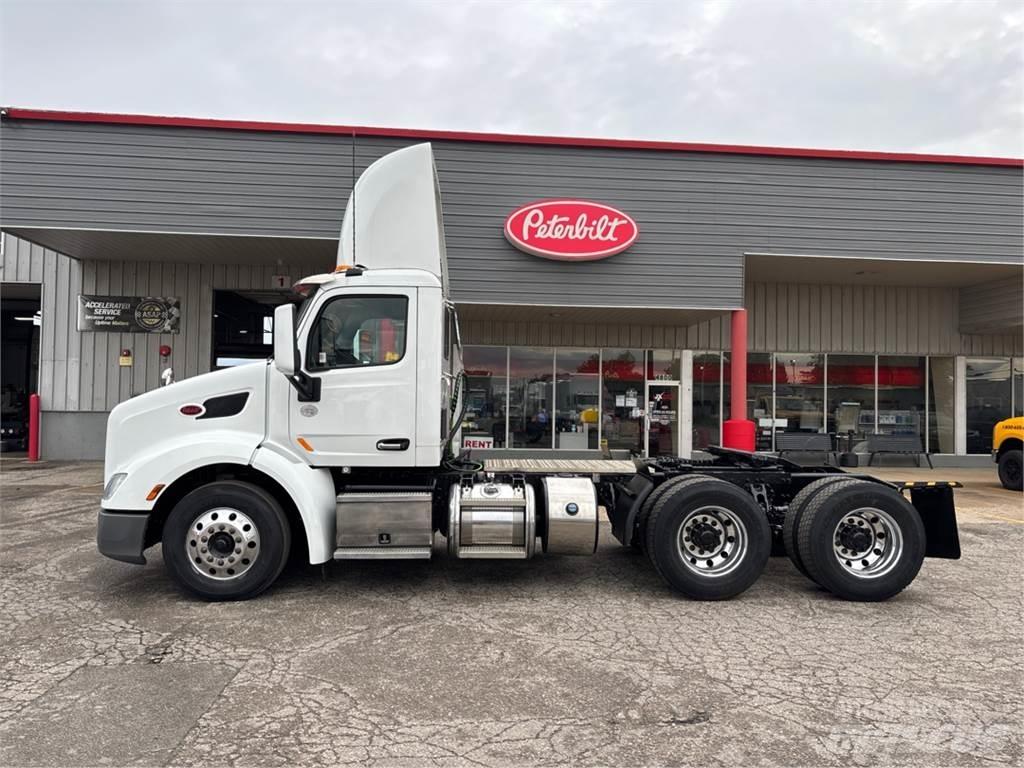 Peterbilt 579 Naudoti vilkikai