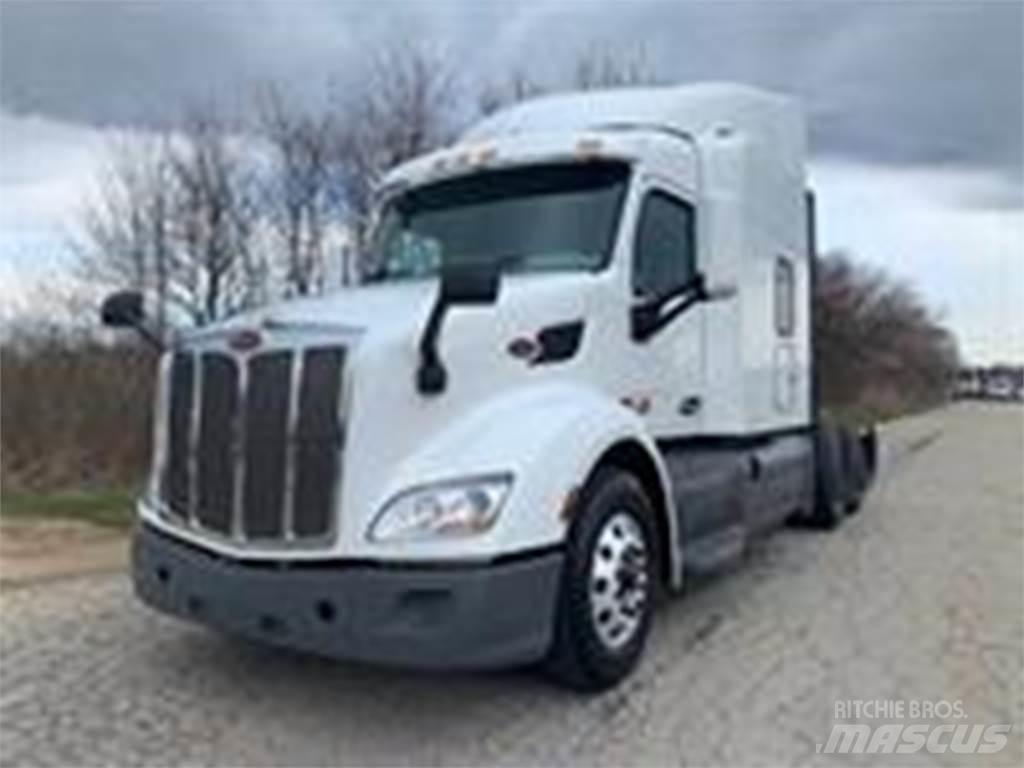 Peterbilt 579 Naudoti vilkikai