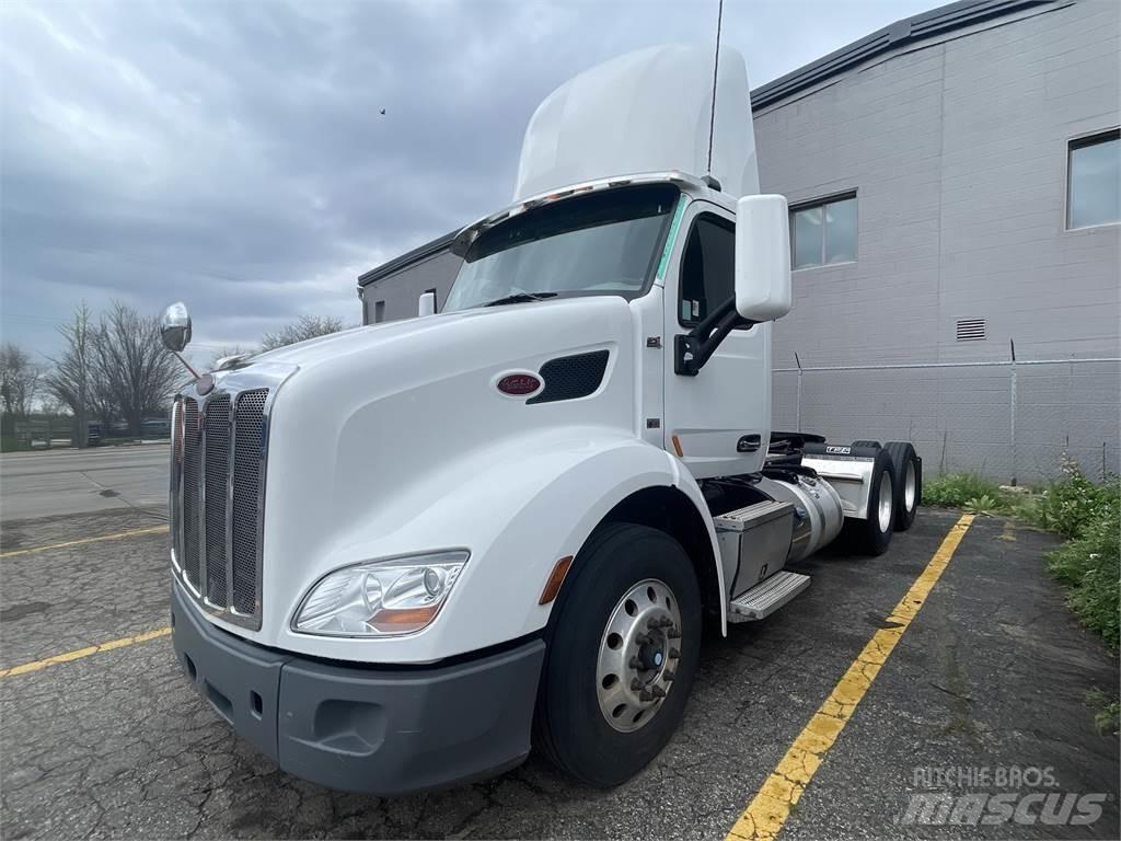 Peterbilt 579 Naudoti vilkikai