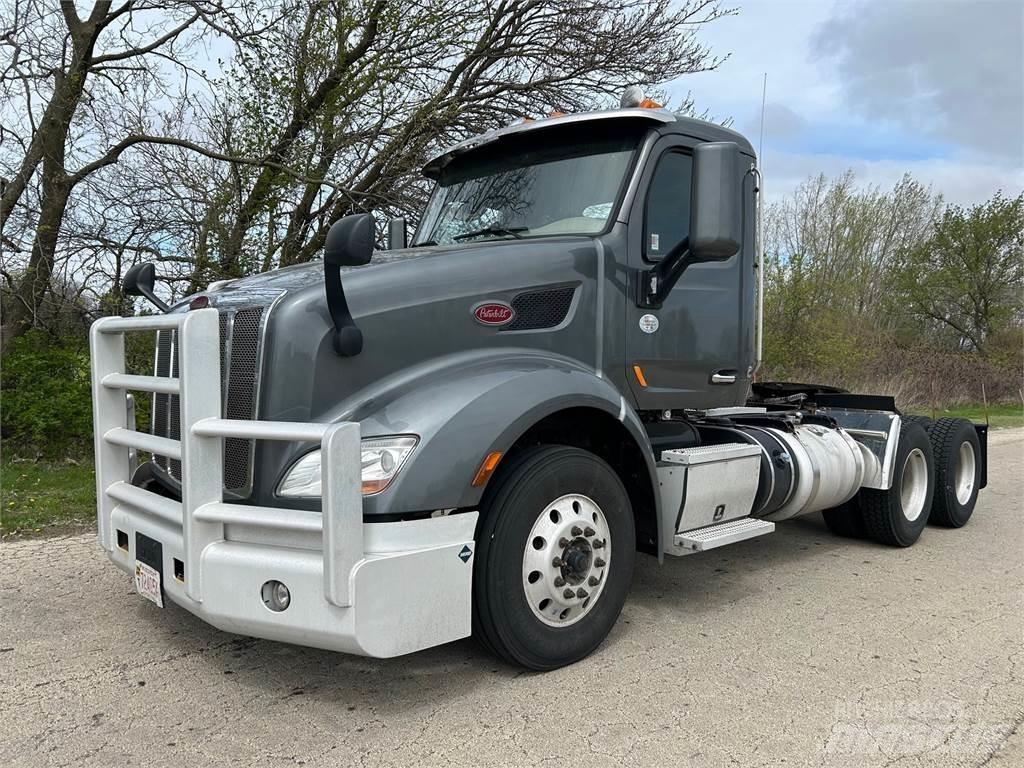 Peterbilt 579 Naudoti vilkikai