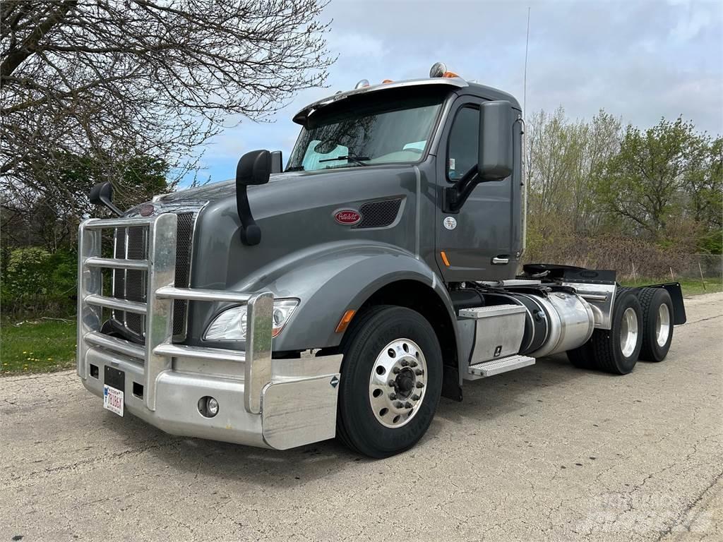 Peterbilt 579 Naudoti vilkikai