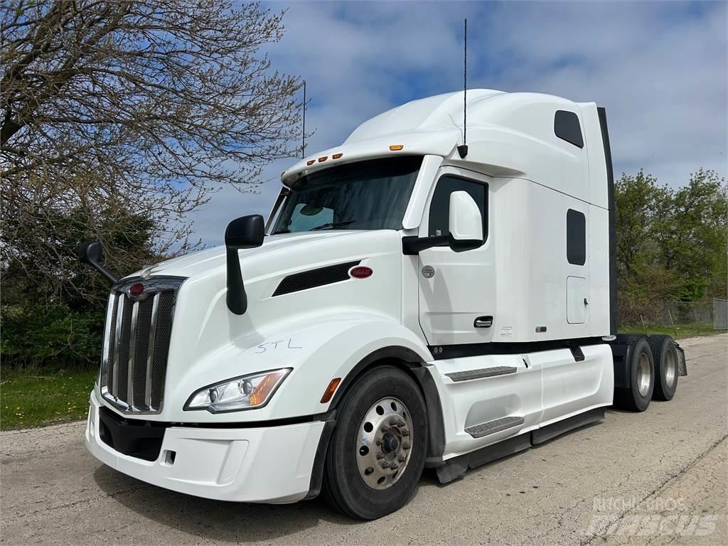 Peterbilt 579 Naudoti vilkikai