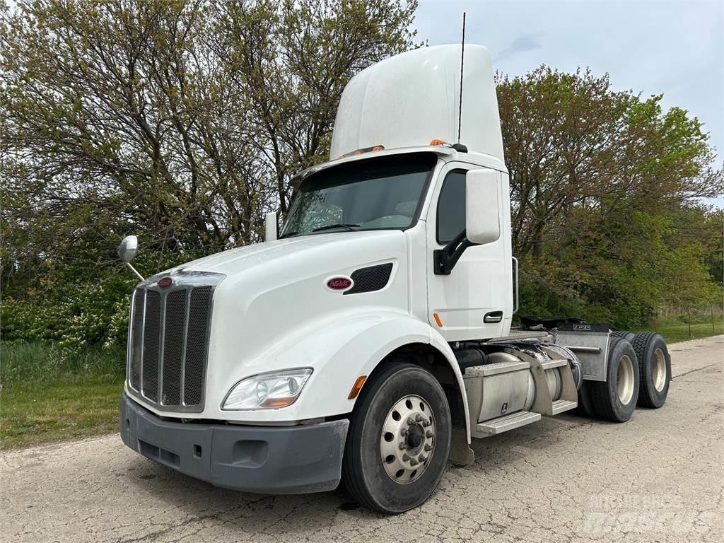 Peterbilt 579 Naudoti vilkikai
