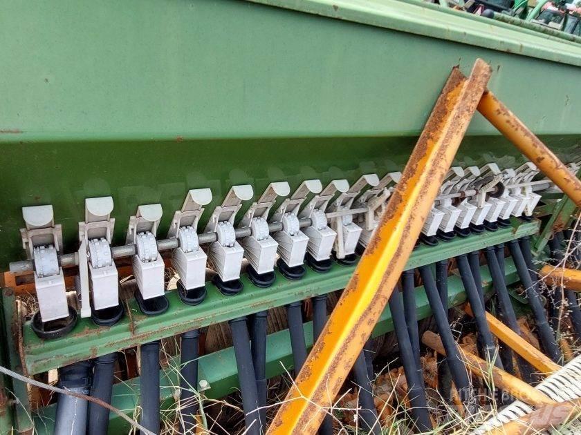 Amazone 402 Aplinkos tvarkymas - Kita