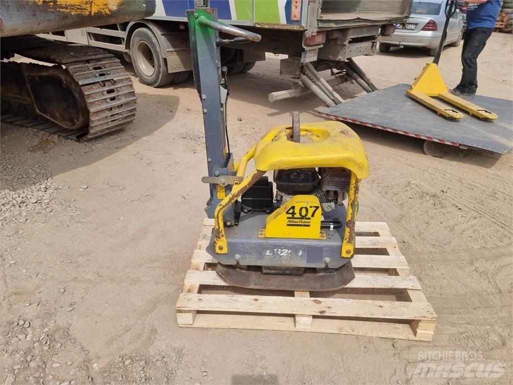 Atlas LG200 Kiti naudoti statybos komponentai
