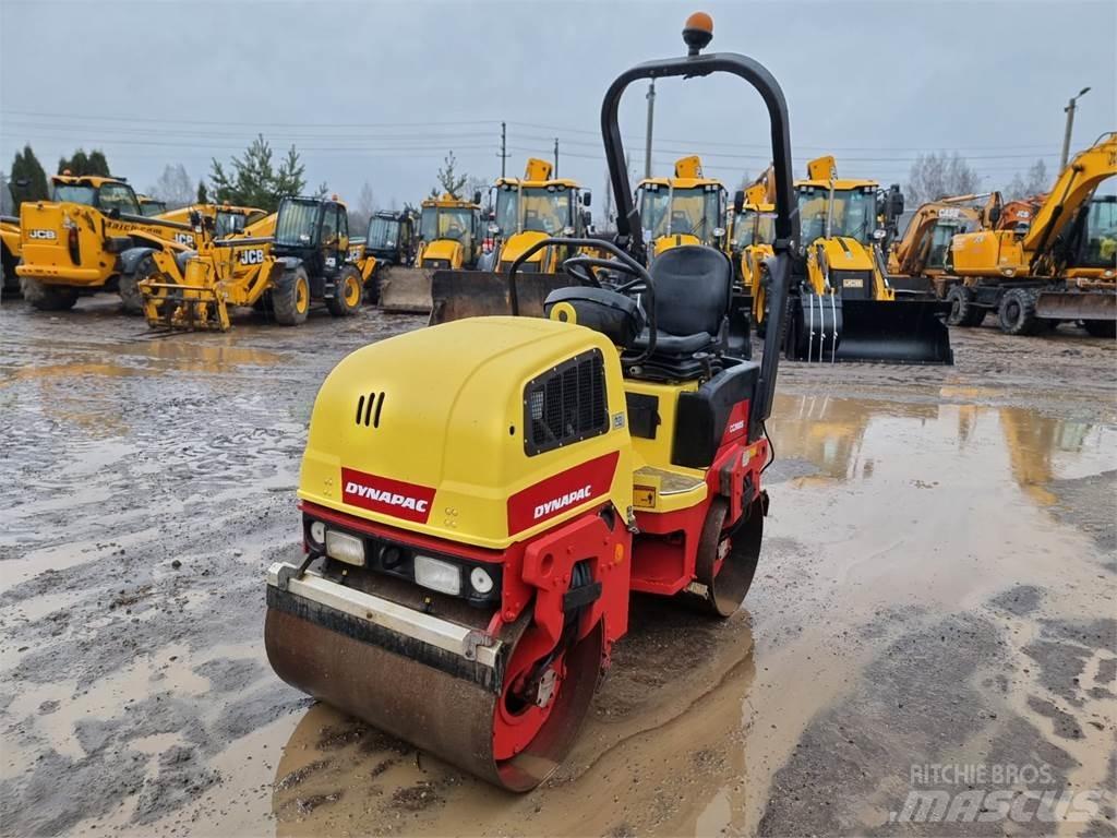 Dynapac CC900S Porinių būgnų volai