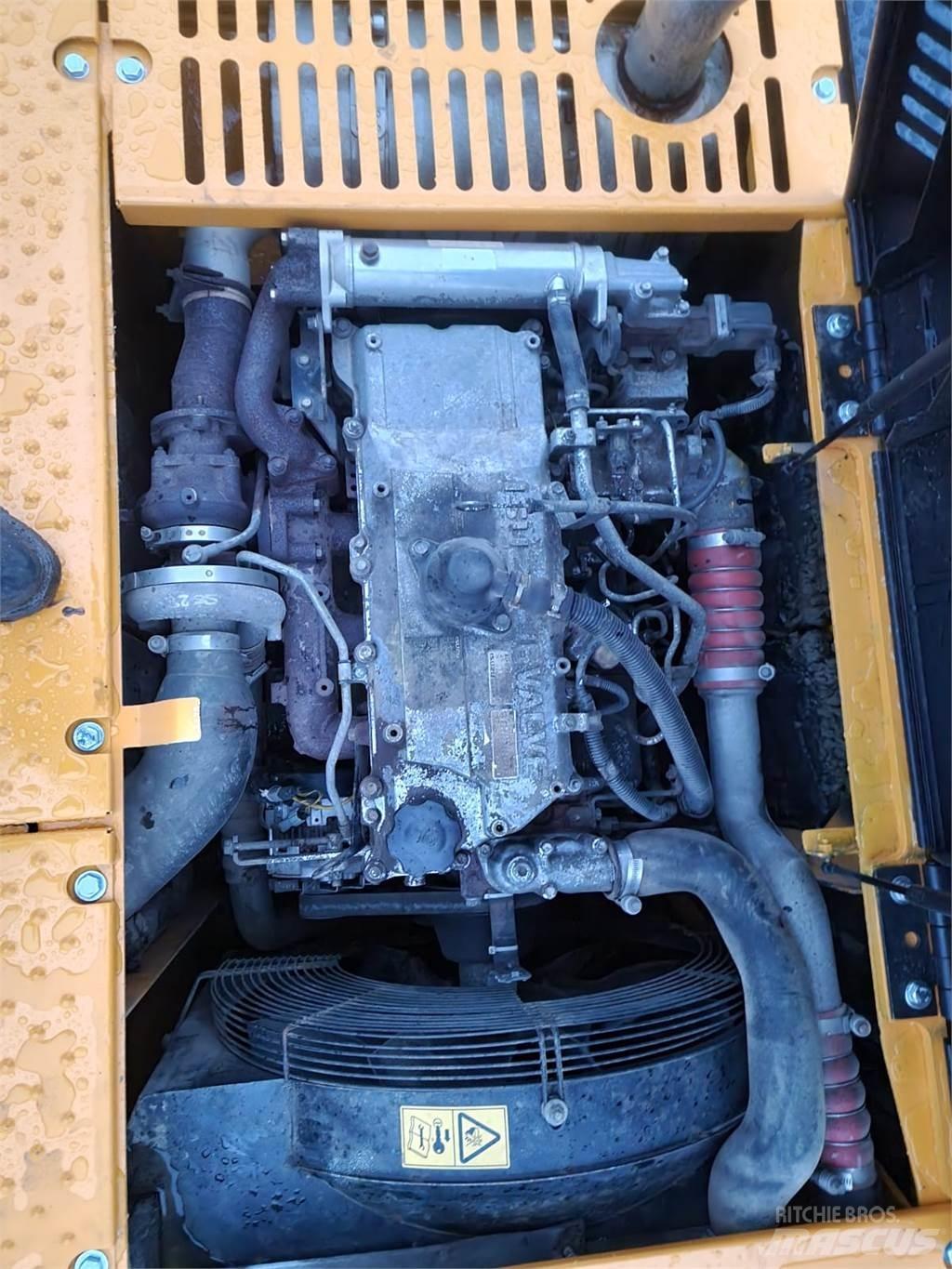 JCB JS220LC Vikšriniai ekskavatoriai
