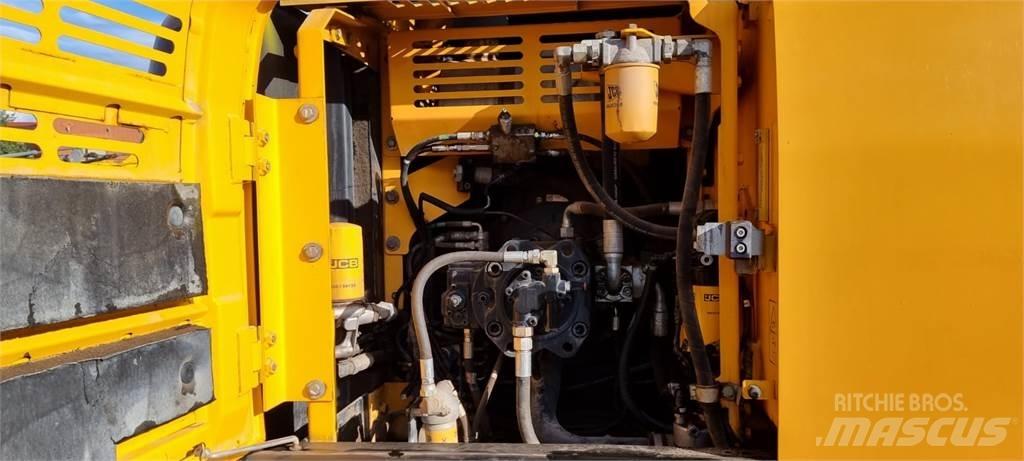 JCB JS220LC Plus + Vikšriniai ekskavatoriai