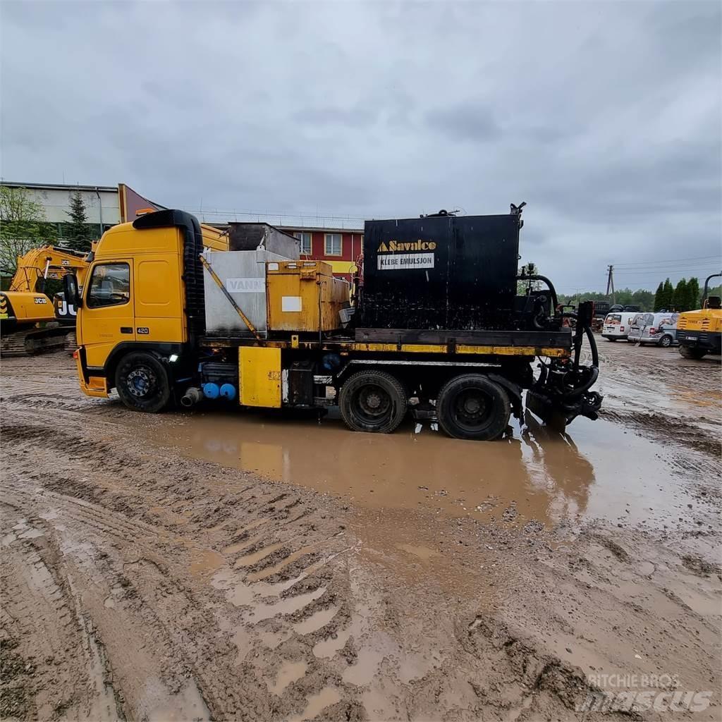 Volvo FM12 6×2 Statyba - Kita