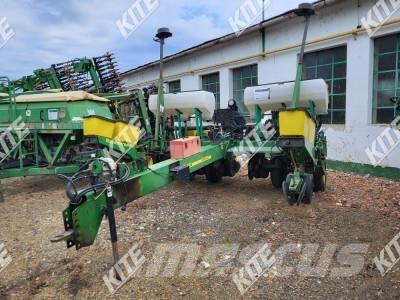 John Deere 1760NT Sėjamieji kombainai