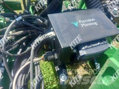 John Deere 1765NT Sėjamieji kombainai