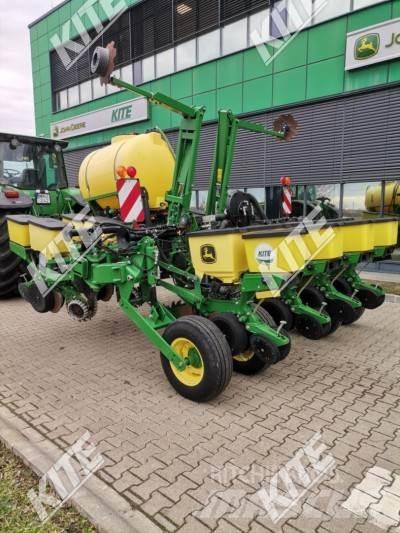 John Deere 1765NT Sėjamieji kombainai