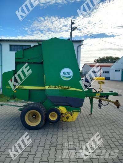 John Deere 592 Ritinių presai