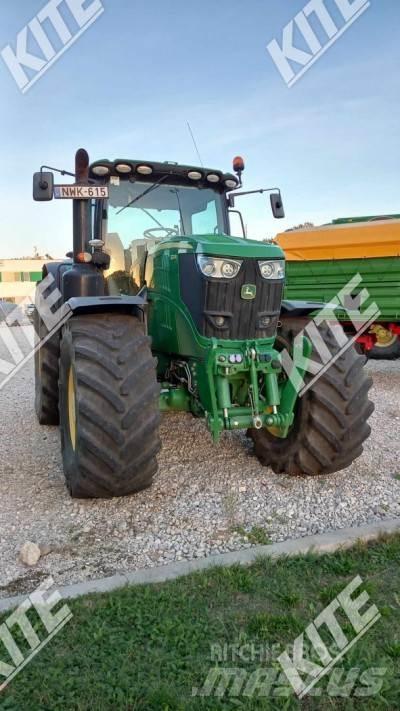 John Deere 6215R Traktoriai
