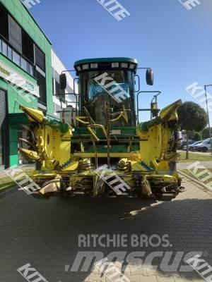 John Deere 7200 Derliaus nuėmimo kombainai