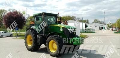 John Deere 7200R Traktoriai