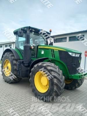 John Deere 7250R Traktoriai