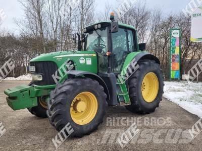 John Deere 7430 Traktoriai
