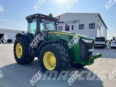 John Deere 8335R Traktoriai