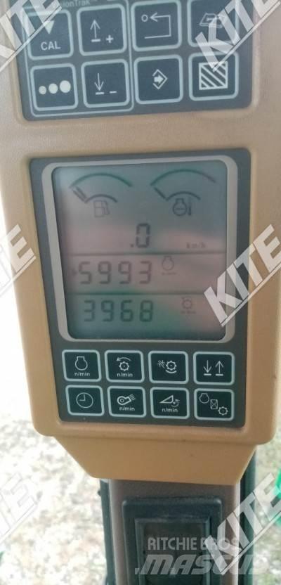 John Deere 9880i STS Derliaus nuėmimo kombainai