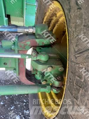 John Deere C670 Derliaus nuėmimo kombainai