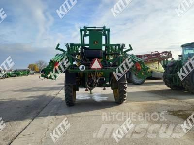 John Deere M740i Prikabinami purkštuvai