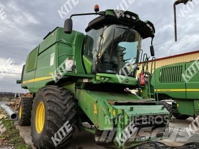 John Deere T660 Derliaus nuėmimo kombainai
