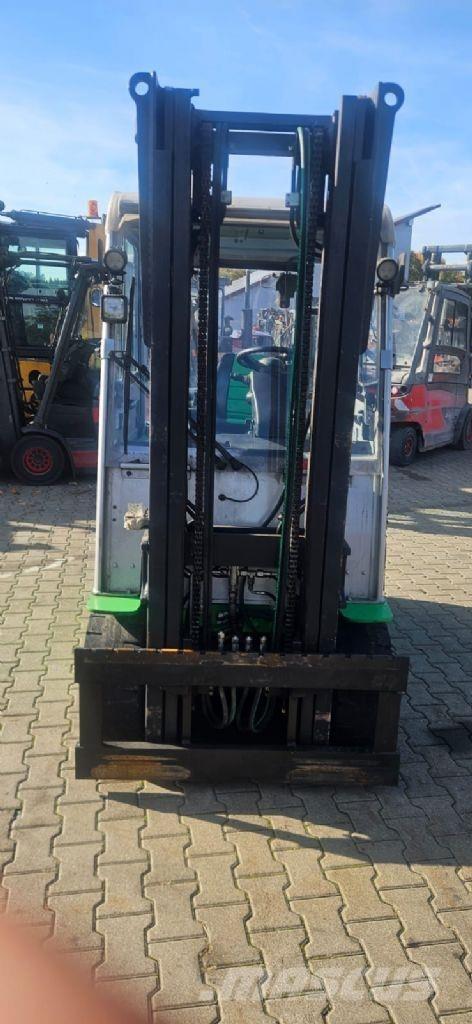 Cesab B 630 Elektriniai šakiniai krautuvai