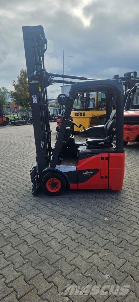 Linde E 12-02 Elektriniai šakiniai krautuvai