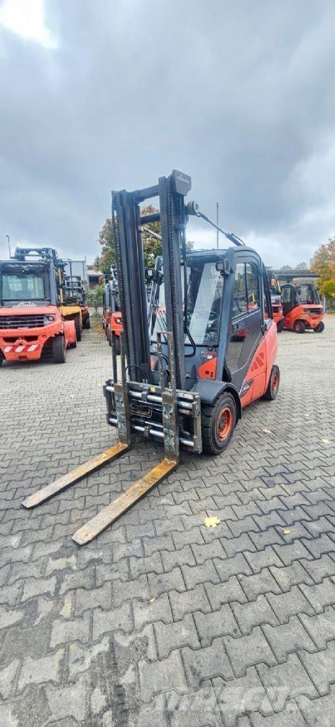 Linde H 30 D-02 Dyzeliniai krautuvai