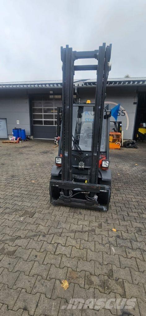 Linde H 30 D-02 Dyzeliniai krautuvai