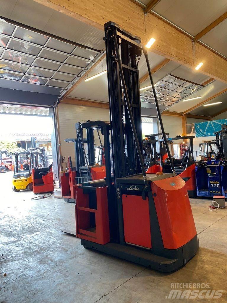 Linde V 12-02 Didelių aukščių keltuvai-krautuvai