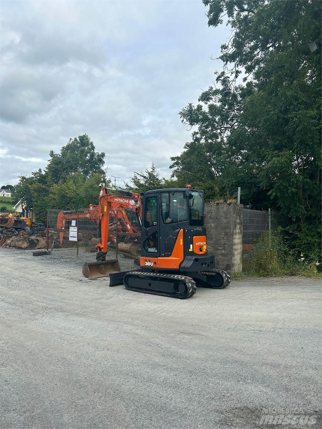 Hitachi ZX38U-6 Vikšriniai ekskavatoriai