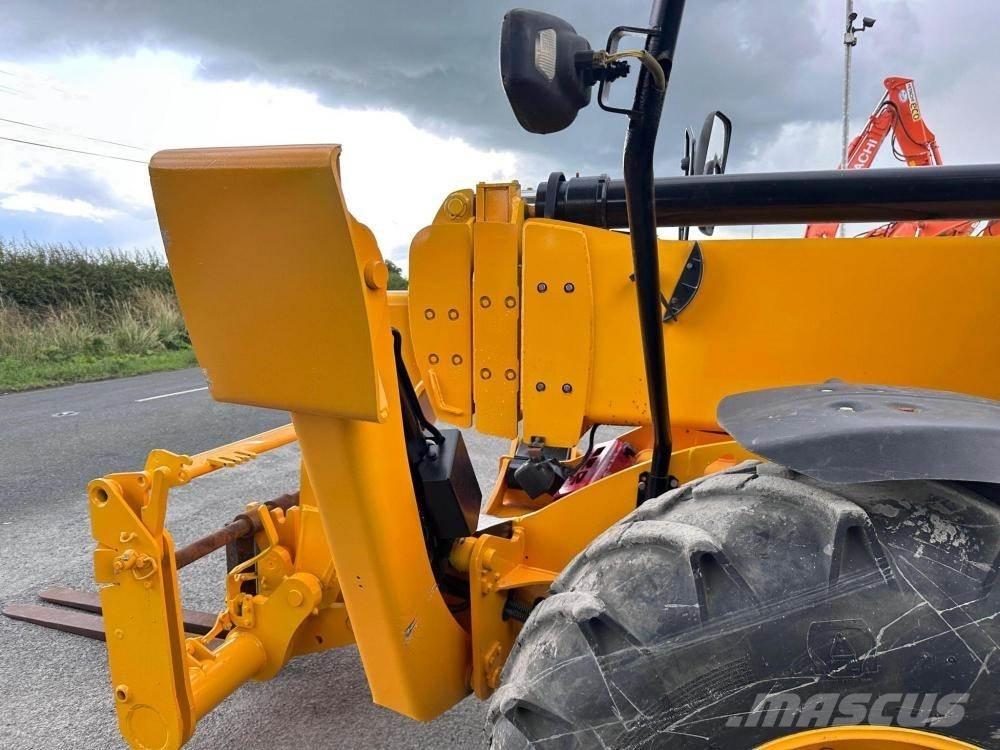 JCB 540-170 Teleskopiniai krautuvai
