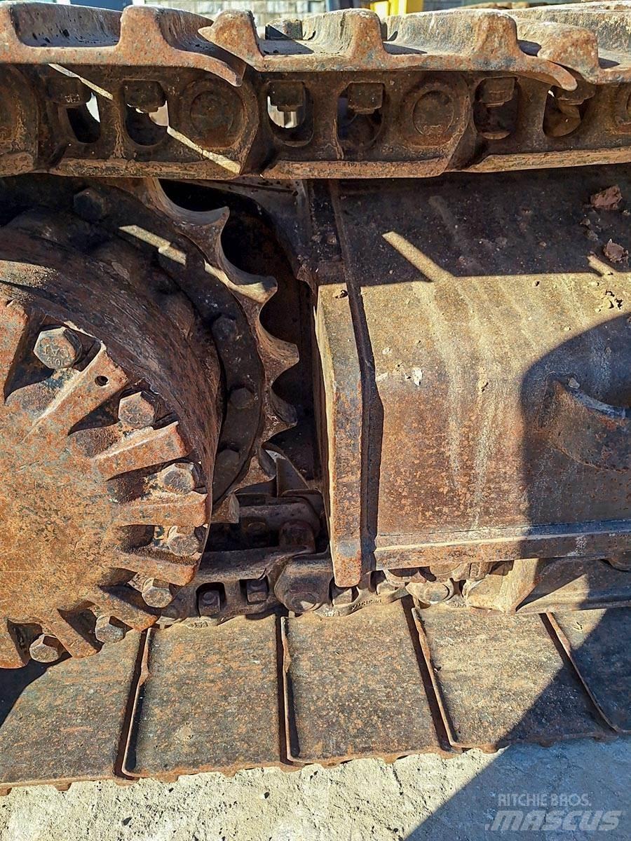 CAT 320E Vikšriniai ekskavatoriai