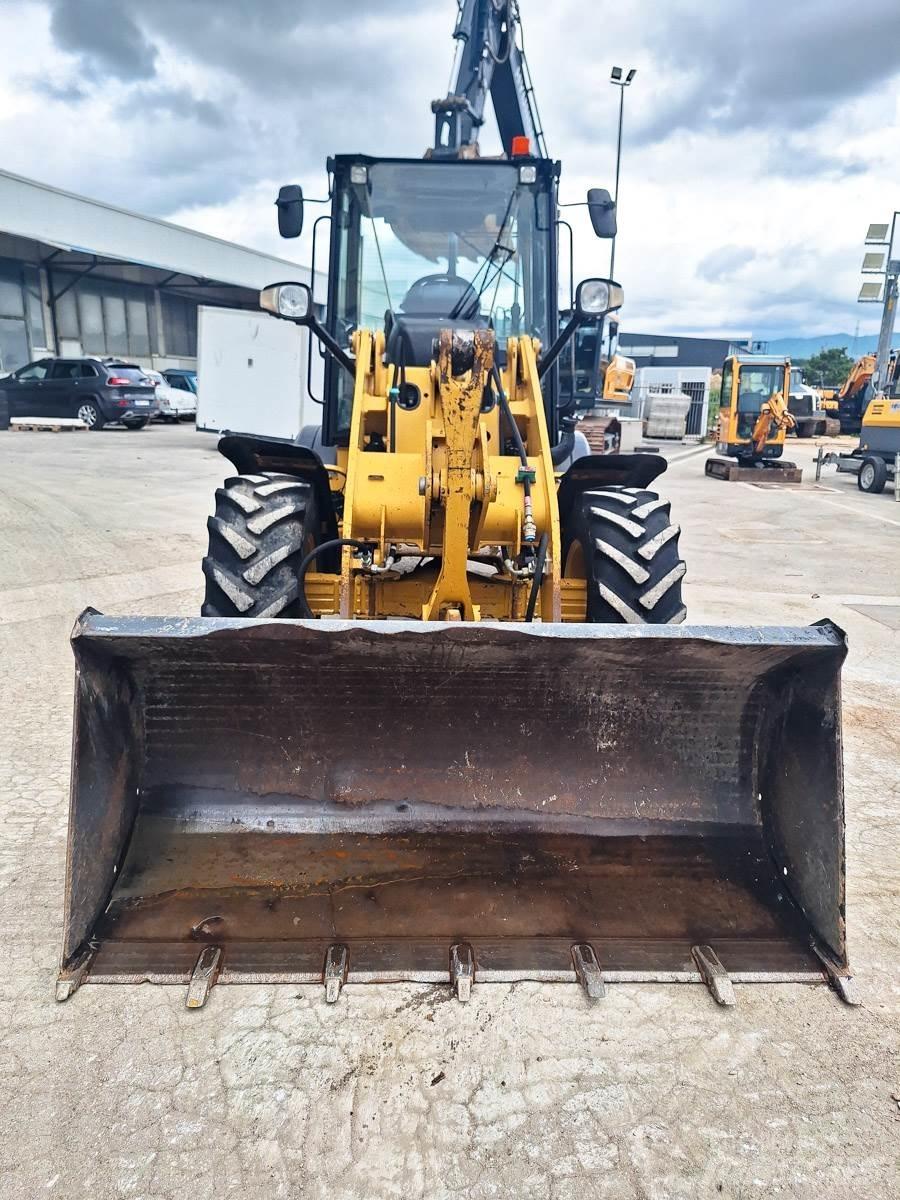 CAT 908H Statyba - Kita