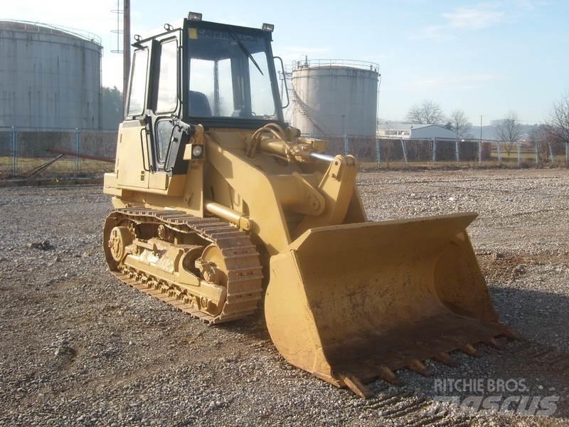 CAT 943 Vikšriniai krautuvai