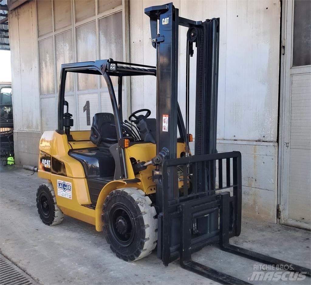 CAT DP40NT Dyzeliniai krautuvai