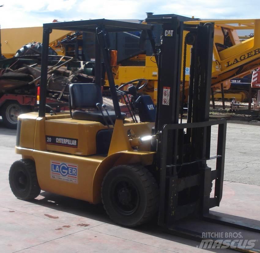 CAT GP20 LPG (dujiniai) krautuvai