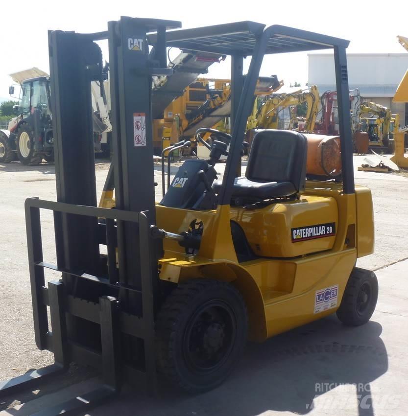 CAT GP20 LPG (dujiniai) krautuvai