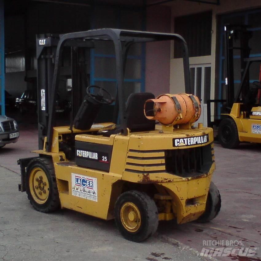 CAT GP25-2 LPG (dujiniai) krautuvai