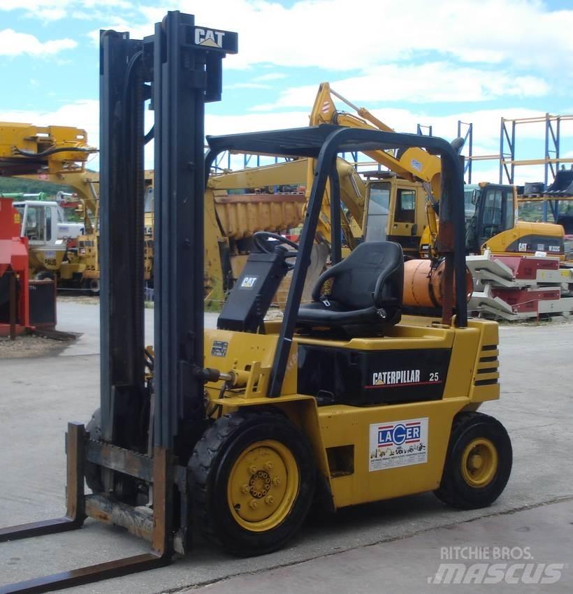 CAT GP25-2 LPG (dujiniai) krautuvai