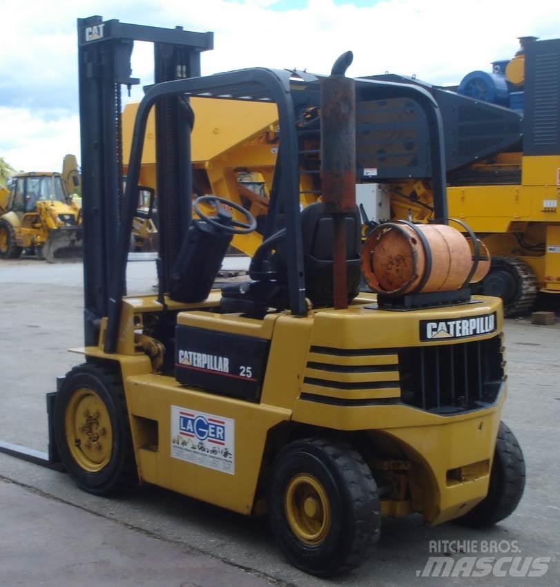 CAT GP25-2 LPG (dujiniai) krautuvai